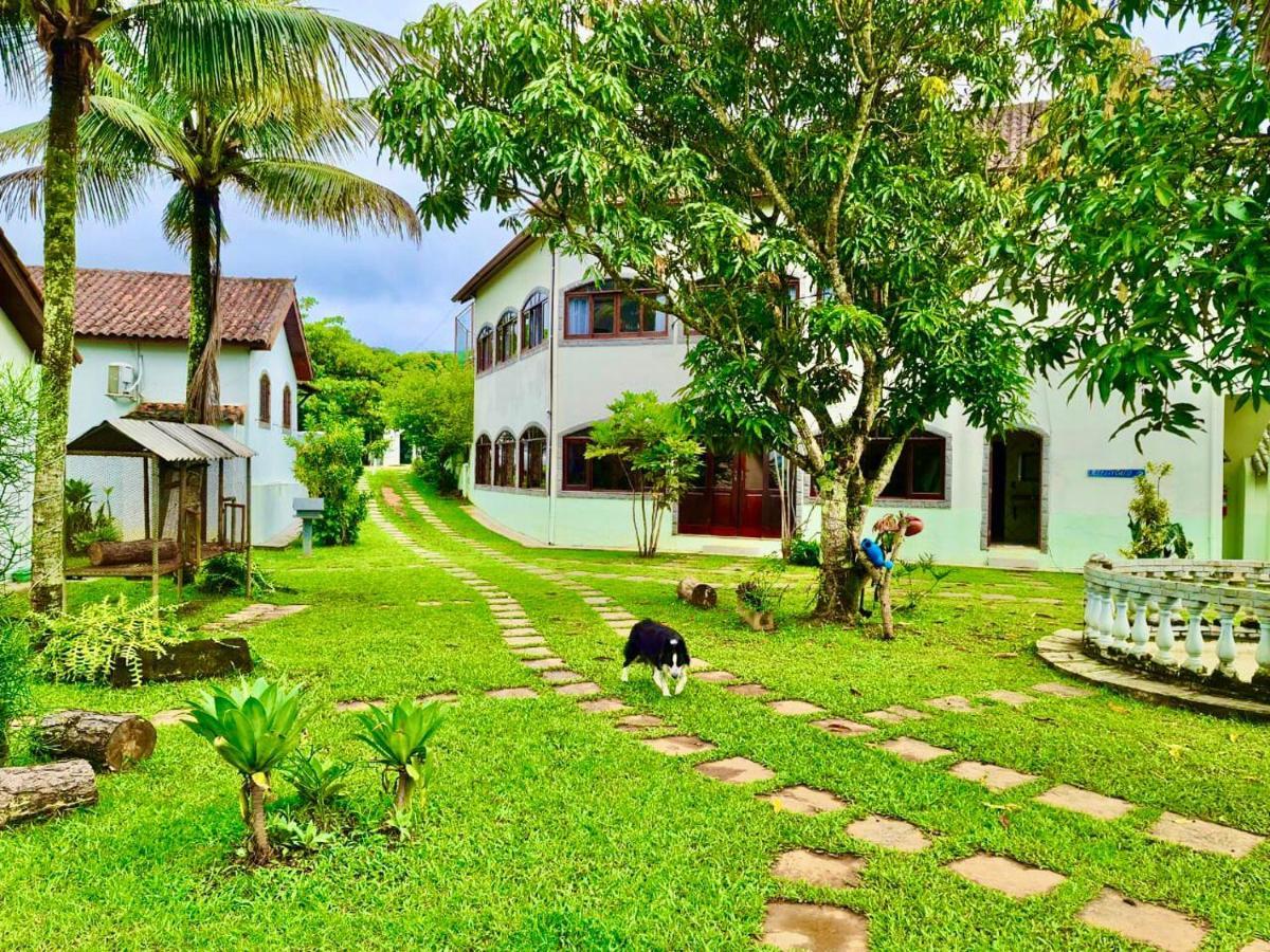Pousada Nossa Senhora Penedo  Esterno foto The garden of the house